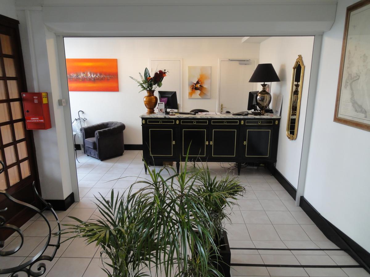 The Originals Boutique, Hotel De La Baie De Morlaix Carantec Bagian luar foto